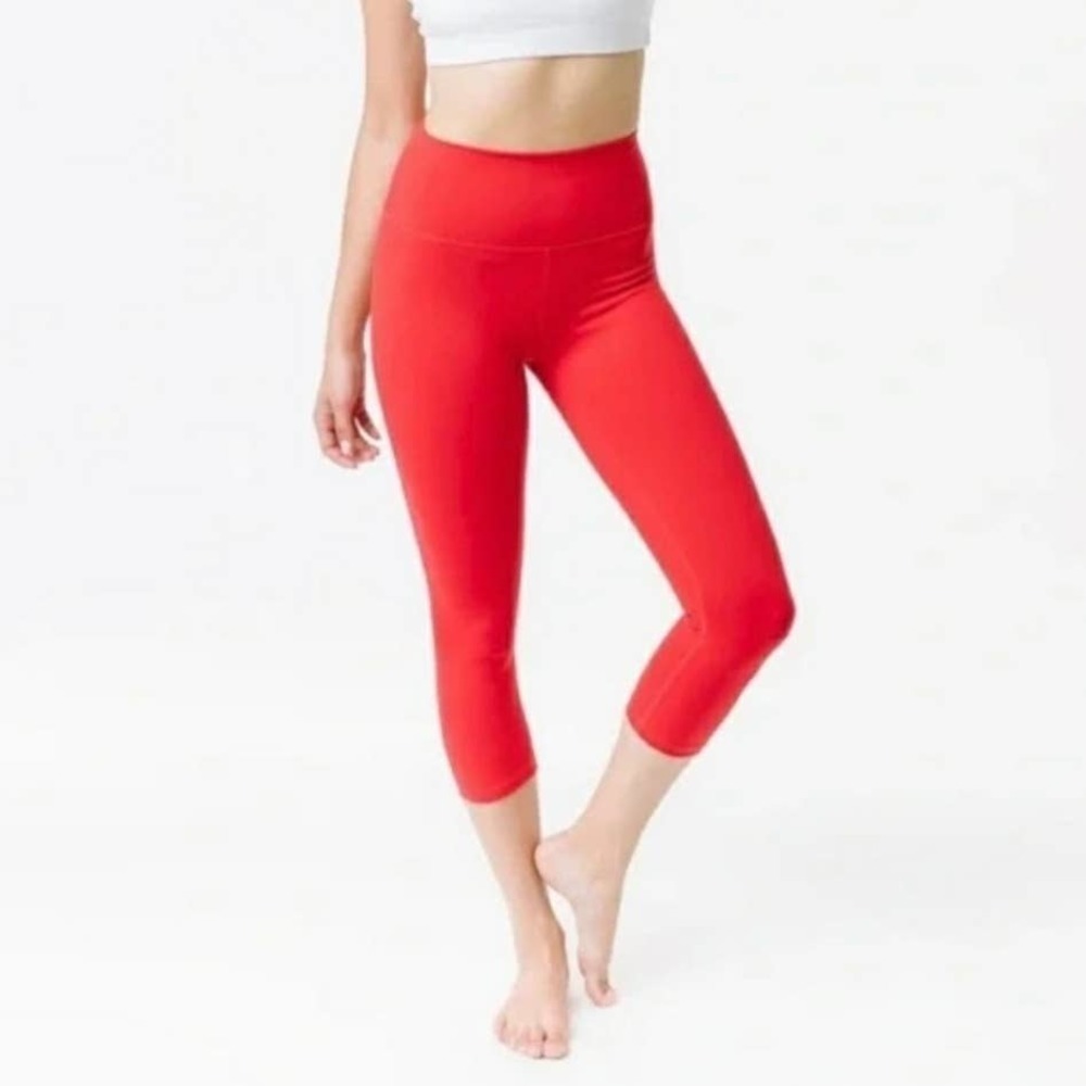 Zyia Active Ascend Hi Rise Capri Crop 8-10 Red